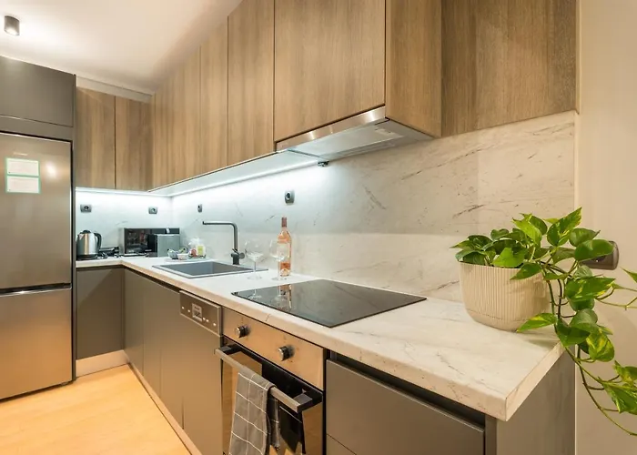 Urban Suites- Helexpo Салоники
