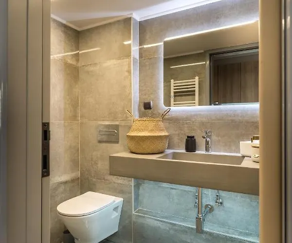 Urban Suites- Helexpo Апартаменты Салоники